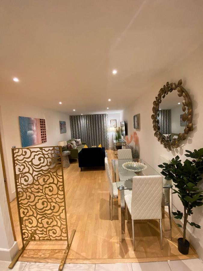 Fabulous 2 Bed Apartment In Vauxhall Лондон Екстериор снимка
